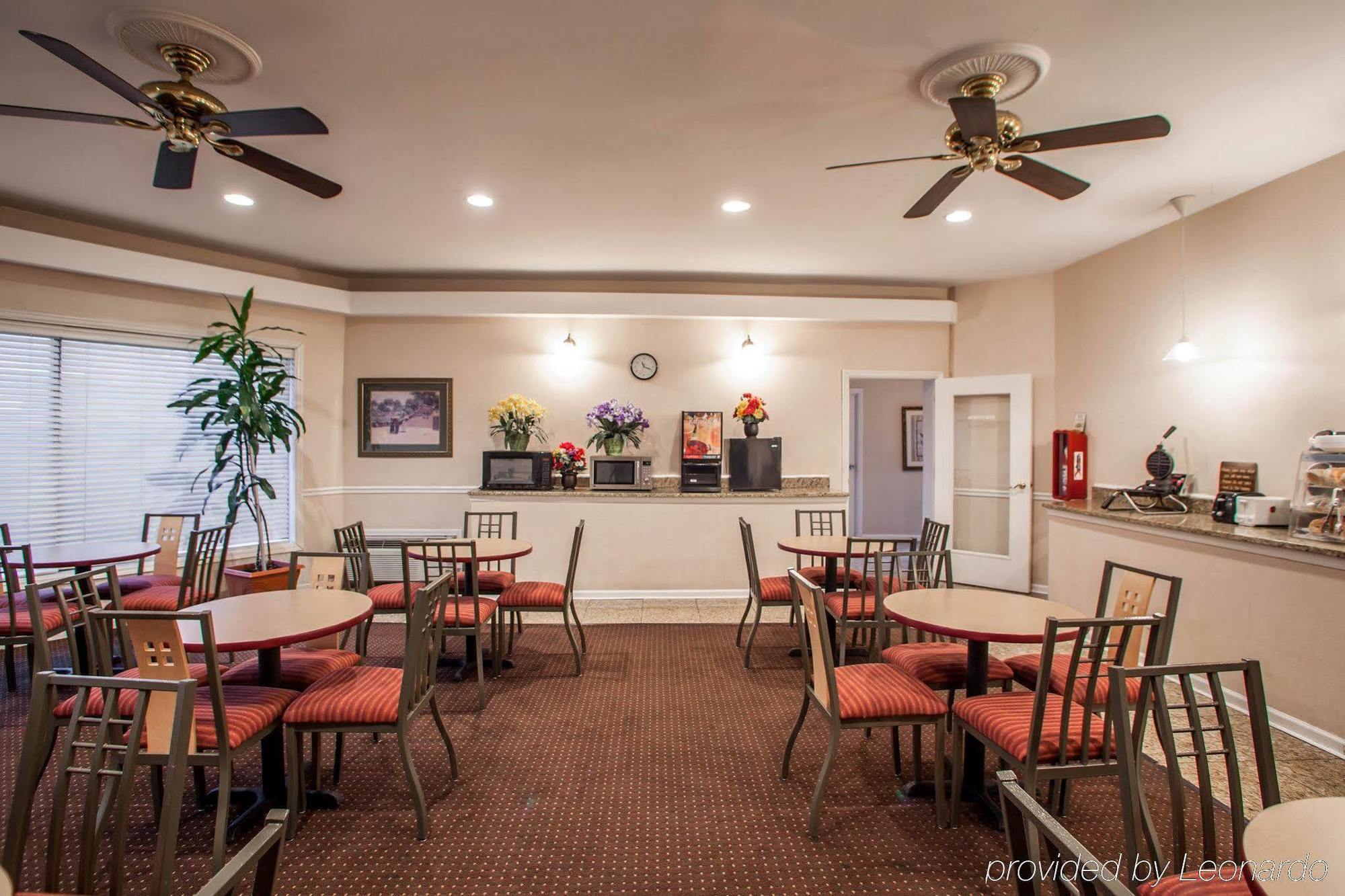 Rodeway Inn Lyons - La Grange Bagian luar foto